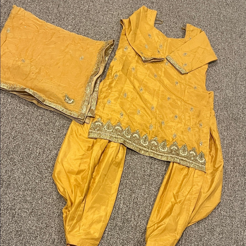 Women’s Mustard and Gold Traditional Costume